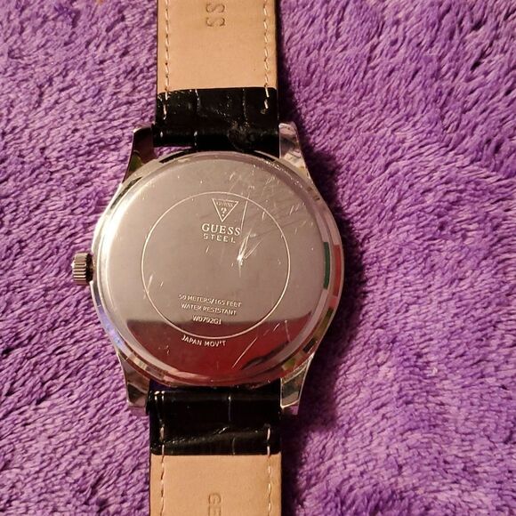 Guess Metropolitan Men's Analog Date & Day Watch W0792G1 - Picture 9 of 11